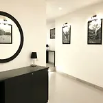Brakko 45 Pensión Nápoles