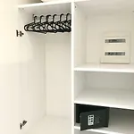 Brakko 45 Pensión 3*