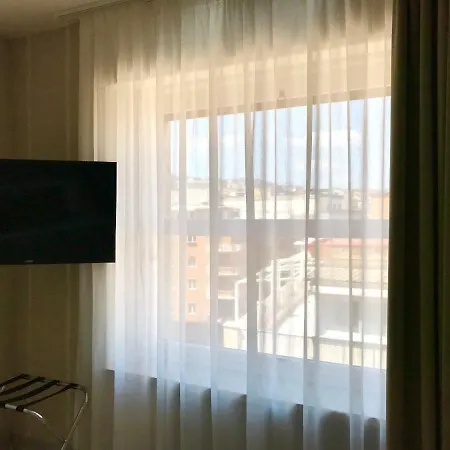 Brakko 45 Pensjonat Neapol